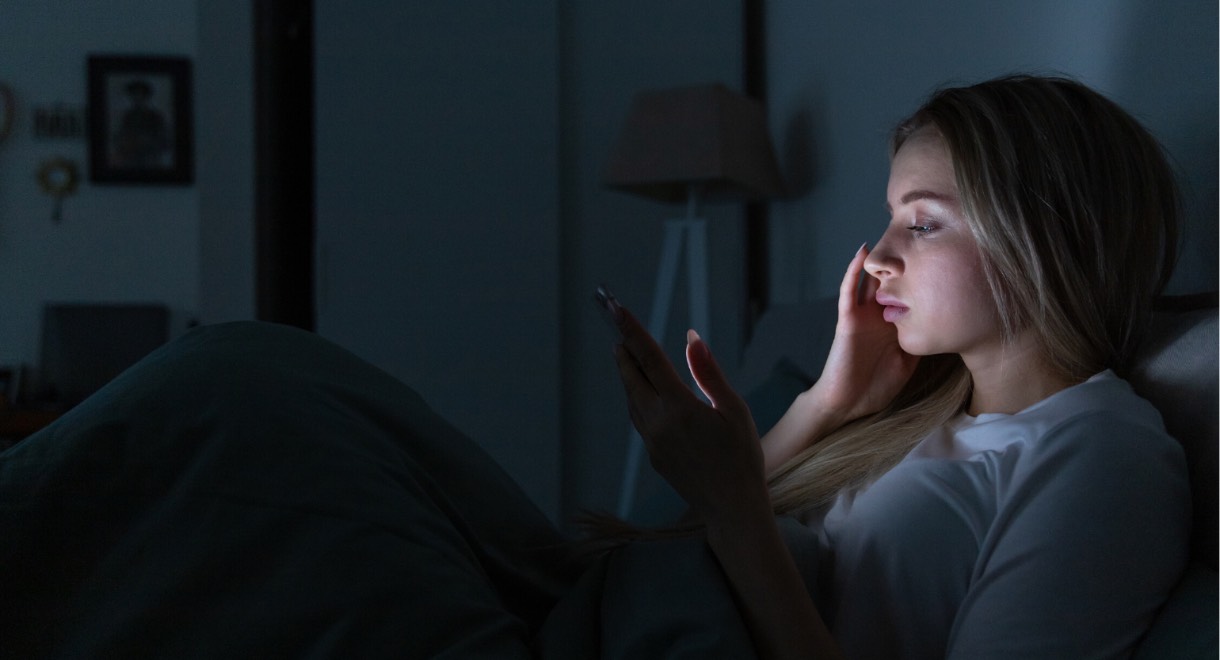 Exposure to screens before sleep reduces attention on the following day Exposure to screens before sleep reduces attention on the following day